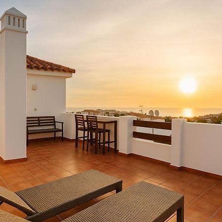 Penthouse Sea View - Valle Romano Golf エステポナ エクステリア 写真